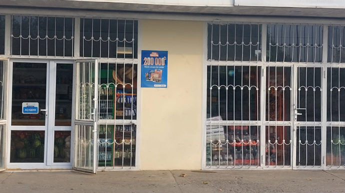 Azyaşlılara siqaret və araq satanlar CƏRİMƏLƏNDİ