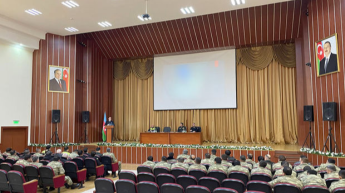 Hərbi yol polisinin şəxsi heyəti ilə təlim-metodiki toplantı keçirilib  - FOTO