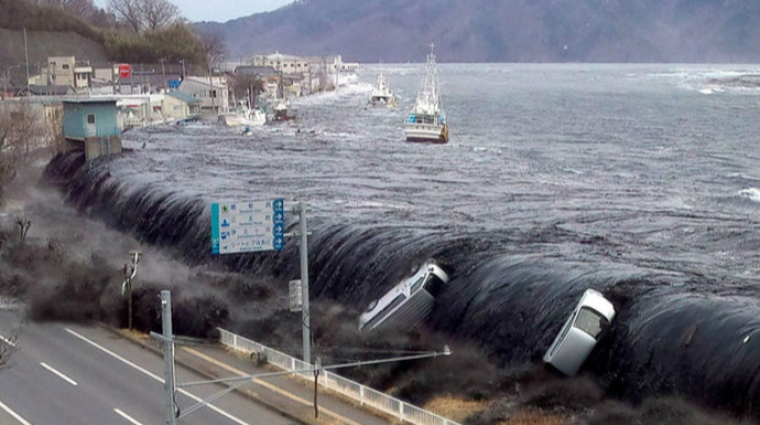 Yaponiyada güclü zəlzələ: Sunami təhlükəsi elan edildi