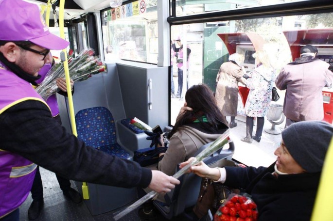 "Xaliq Faiqoğlu"dan qadınlara maraqlı bayram təbriki - FOTO