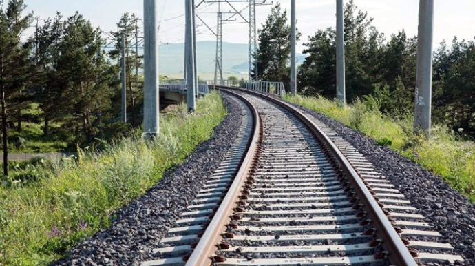 Naxçıvanı Türkiyə ilə də birləşdirə biləcək dəmir yolu mütləq olmalıdır - İlham Əliyev 