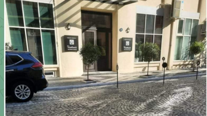 "Azərenerji" ödənişi parkinqi niyə zəbt edib?  - FOTO