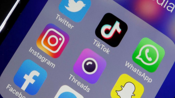 Sosial şəbəkələr dil normalarının ən çox pozulduğu məkandır  – MÜTƏXƏSSİS 