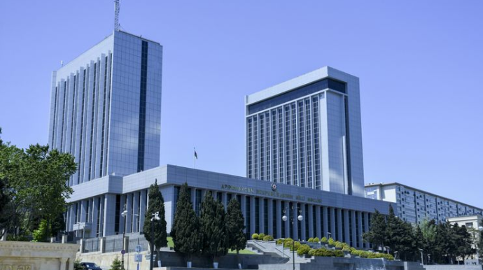 Milli Məclis Aparatının iki əməkdaşında koronavirus Aşkarlandı 