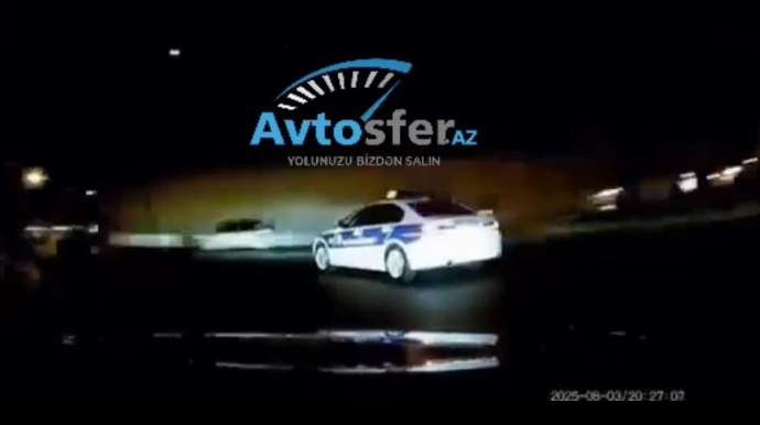 Yol polisi sürücünü qayda pozduğu üçün saxladı, sonra isə ona kömək etdi – ANBAAN VİDEO 