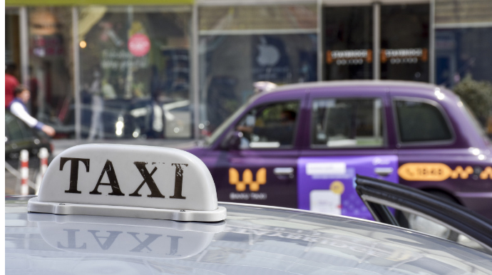 Azərbaycanda taksi istifadəçilərinin sayı kəskin artıb