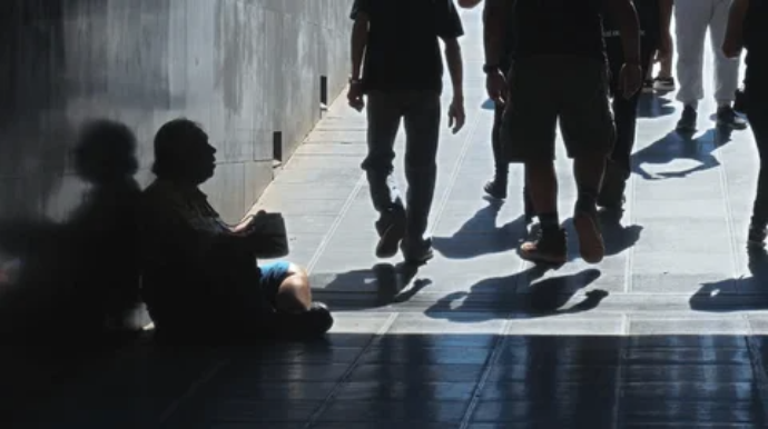 Dilənçiliyə görə 200 manatadək cərimə olunacaqlar 