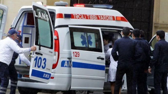 14 yaşlı qızla 19 yaşlı oğlan qonaq getdikləri evdə zəhərləndi - Biri öldü 