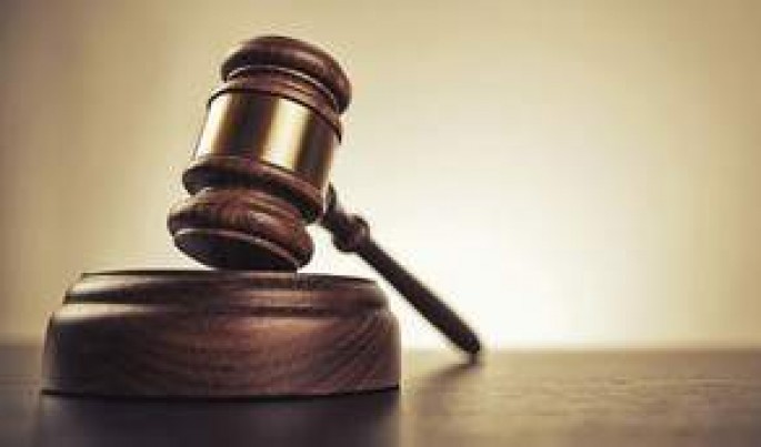 Hədə-qorxu ilə pul tələb edən şəxslərin məhkəməsi başlayıb