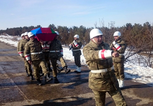 Şəhidin cənazəsi Bakıya yola salınıb - FOTO
