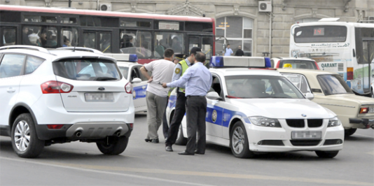İranda məşhurlaşan azərbaycanlı yol polisi kimdir? – «Hamıya protokol yazır»