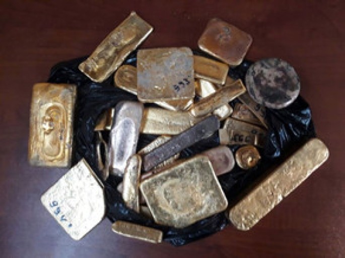 Avtomobildən 7 kiloqramdan artıq qızıl külçə aşkar edildi - VİDEO