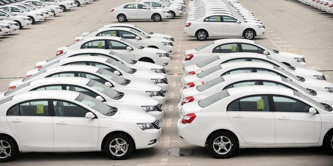 Avtomobil idxalını 2,4 dəfə artırıb