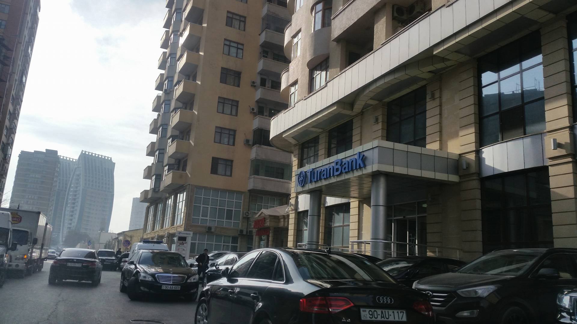 Bakının ən biabırçı küçəsi - Buranı yol polisi də unudub - FOTOLAR