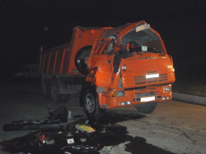 Sabirabadda iki yük maşını toqquşub