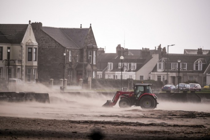 Şotlandiyada güclü tufan: 30 mindən çox ev işıqsız qalıb - FOTO