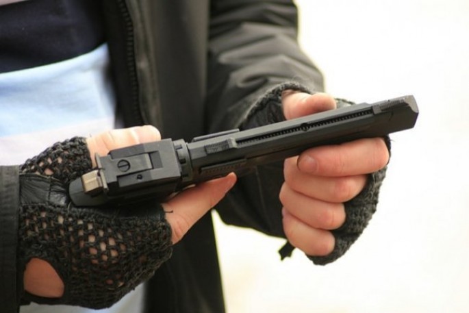 Şəhərin mərkəzində atışma: 2 yaralı