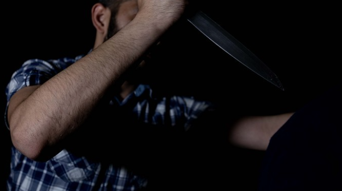 Şəmkirdə 47 yaşlı kişi bıçaqlanıb 