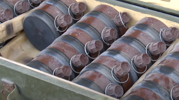 Qarabağda aşkarlanmış mühəndis döyüş sursatları anbarları - VİDEO