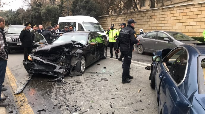 Tanınmış şair ikiqat qəzaya düşdü: "Mən onu vurdum, o da məni" - VİDEO