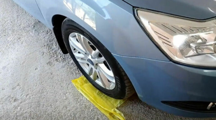 Avtomobilinizin təkərlərinin altına plastik torba qoyun – SƏBƏB 