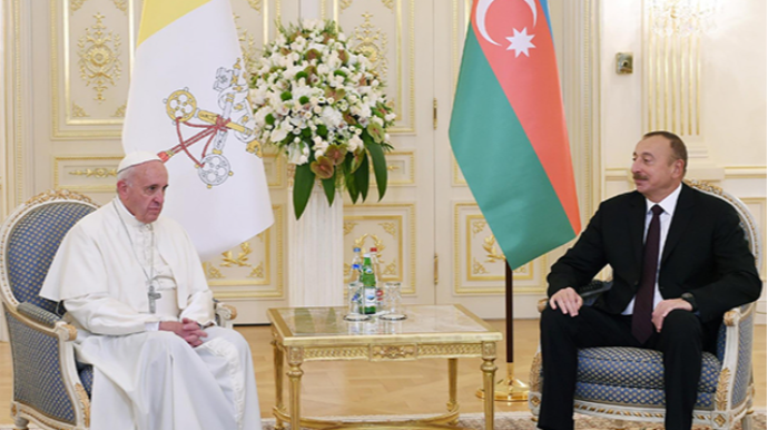 İlham Əliyev Roma Papasını təbrik etdi 