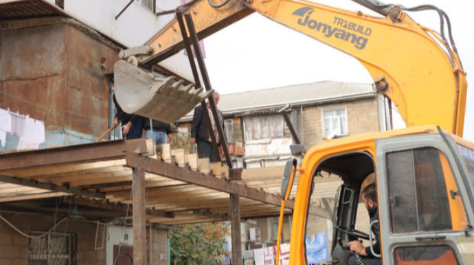 Gəncədə qanunsuz tikintinin qarşısı alınıb  - VİDEO - FOTO