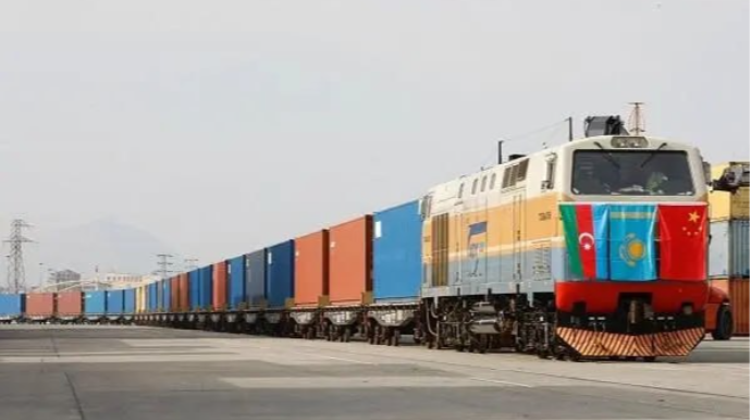 АЖД за 7 месяцев этого года приняли 225 блок-поездов из Китая