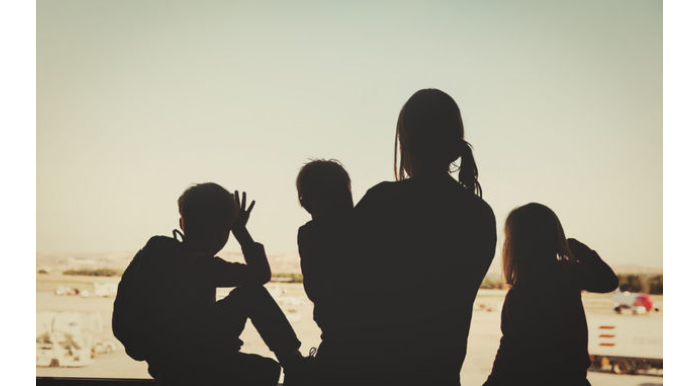 В Гяндже пропала женщина с тремя детьми