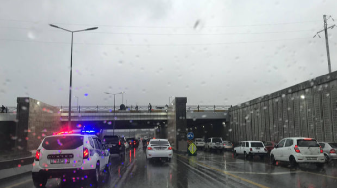 Sumqayıt-Bakı yolunda hərəkət iflic olub - FOTO