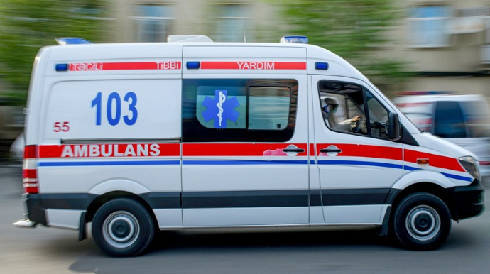 Yasamalda 22 yaşlı gənc intihara cəhd edib 