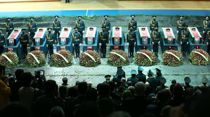 Helikopter qəzasında şəhid olanların ailəsinə 11 min manat veriləcək 