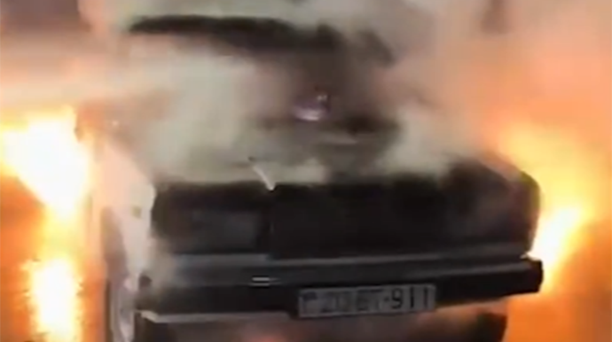 Təmir sexi avtomobillə birlikdə yandı - Hadisə yerindən GÖRÜNTÜLƏR  - VİDEO