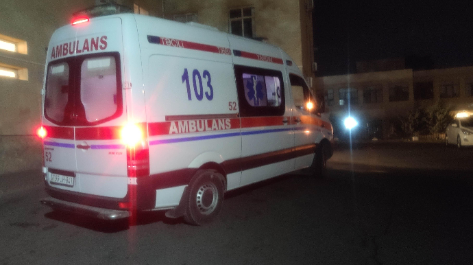 Bakıda iki avtomobil toqquşub, xəsarət alanlar var 