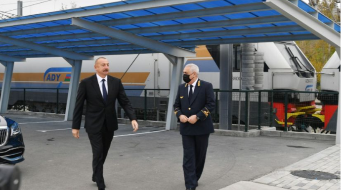 Prezident İlham Əliyev yeni Biləcəri lokomotiv deposunun açılışında iştirak etdi