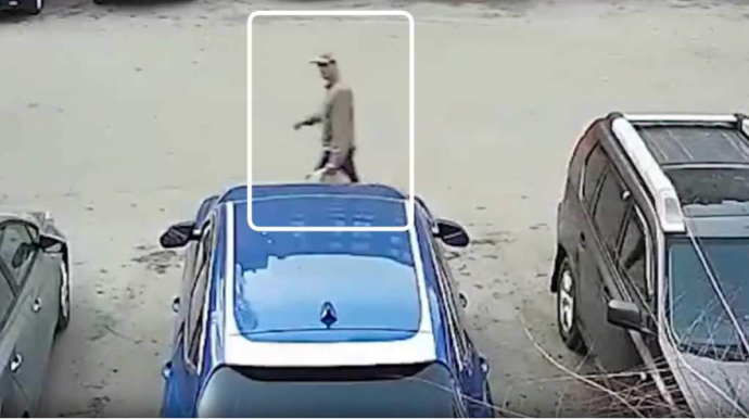 Dələduzun toruna düşən vətəndaş maşınları yandırıb cinayət törətdi - VİDEO 