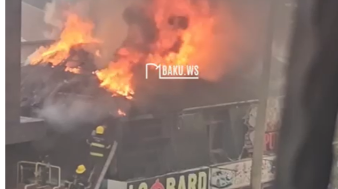 Bakıda "PUB" yandı - ANBAAN VİDEO 