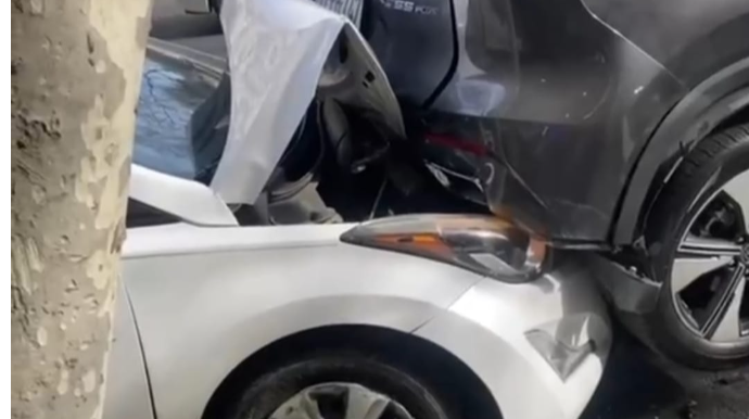 Bakıda zəncirvari qəza: 4 avtomobil bir-birinə girdi   - VİDEO