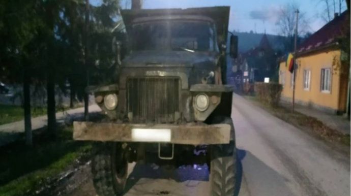 Yaş yarımlıq qızı "Ural" əzib öldürdü - Ürəyi zəif olanlar baxmasın    - VİDEO