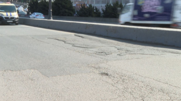 Babək prospektində bu yol hər an çökə bilər - VİDEO 