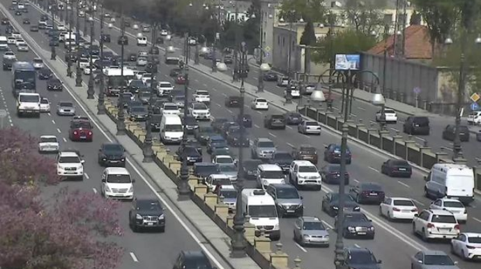 Heydər Əliyev prospektində ağır yol nəqliyyat hadisəsi baş verib  - FOTO
