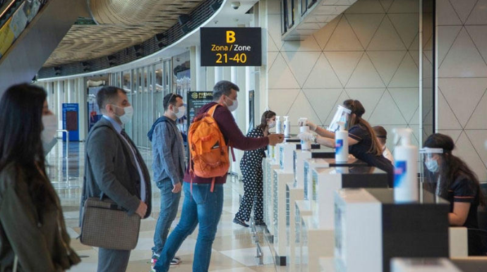 Vaksin vurduranlar xaricə səfər zamanı COVİD testi verməlidirlər? - AÇIQLAMA 