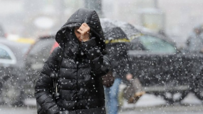 Qeyri-sabit hava şəraitində sürücülər və piyadalar nələrə diqqət etməlidir? - AÇIQLAMA 