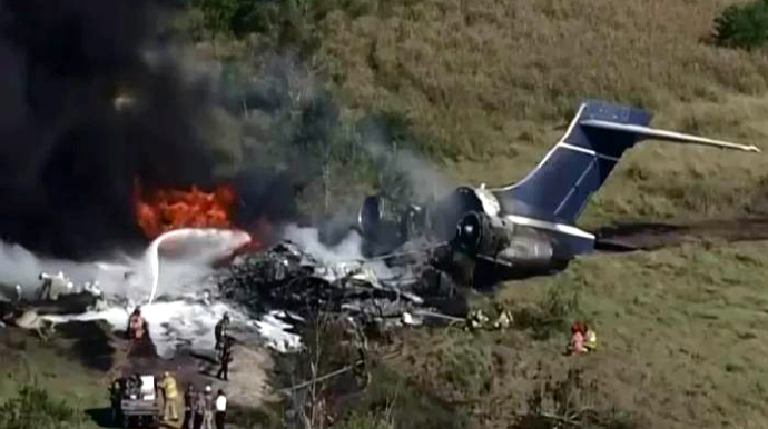 Hərbi Dəniz Qüvvələrinə məxsus təyyarə qəzaya uğradı, 5 nəfər öldü 