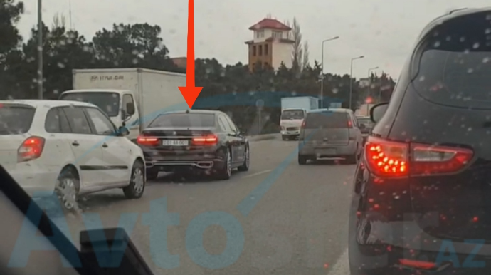 В Баку наказали подавшего дурной пример водителя автомобиля главы ИВ  - ВИДЕО - ОБНОВЛЕННЫЙ