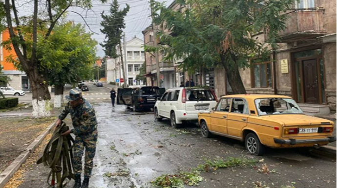 Xarici jurnalistlərin çoxu Xankəndini tərk etdi