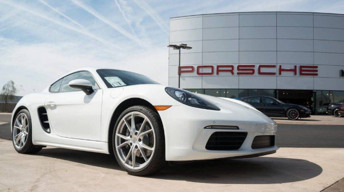 “Porsche” $75.2 mlrd. qiymətləndirmə ilə birjaya çıxıb 