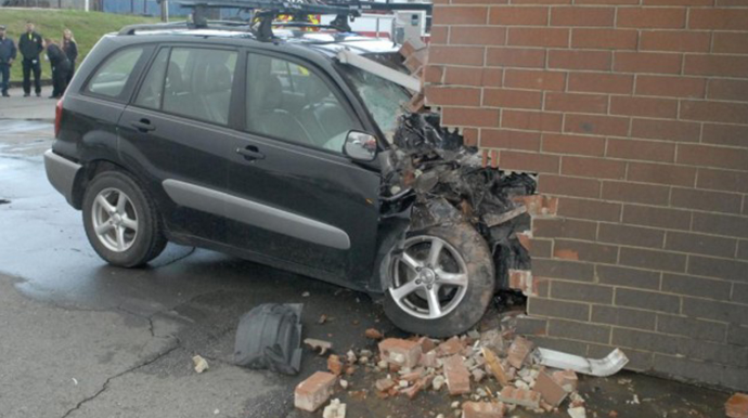 Qazaxda avtomobil hasara çırpılıb, ölən və xəsarət alan var 