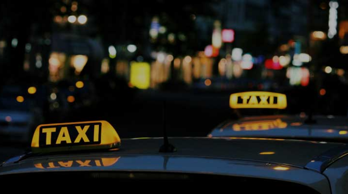 Azərbaycanda taksi sürücüləri 12 manat icbari tibbi sığorta haqqı ödəyəcəklər
