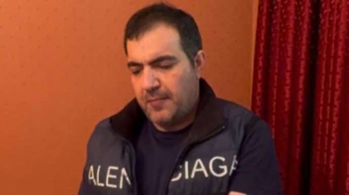 Daha bir narkotacir ifşa olundu - Mənzildə satırdı - FOTO - VİDEO